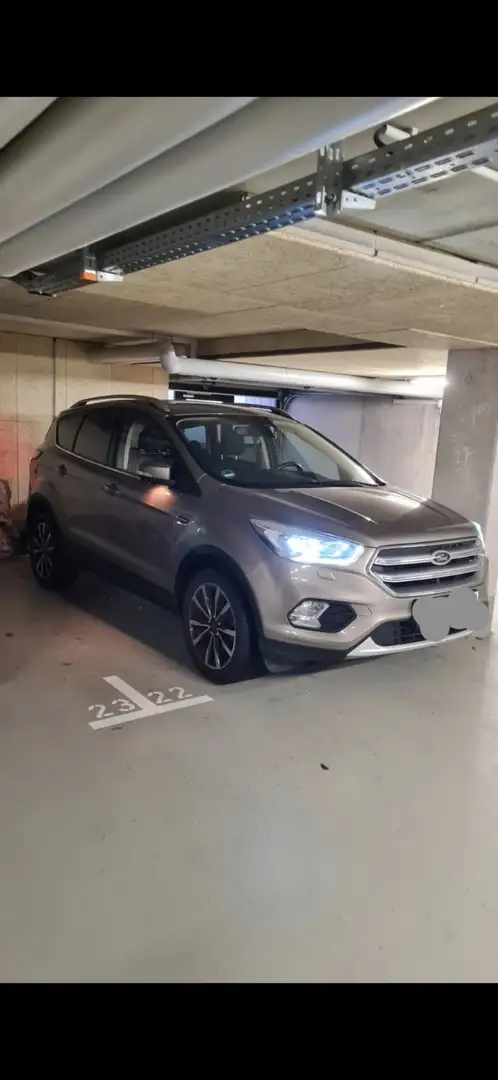 Ford Kuga 2.0 TDCi 2x4 Cool & Connect - 1