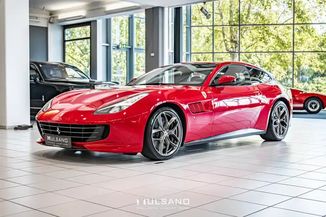 Ferrari GTC4 Lusso T DCT 70 JAHRE TAILOR MADE CARPLAY NAV