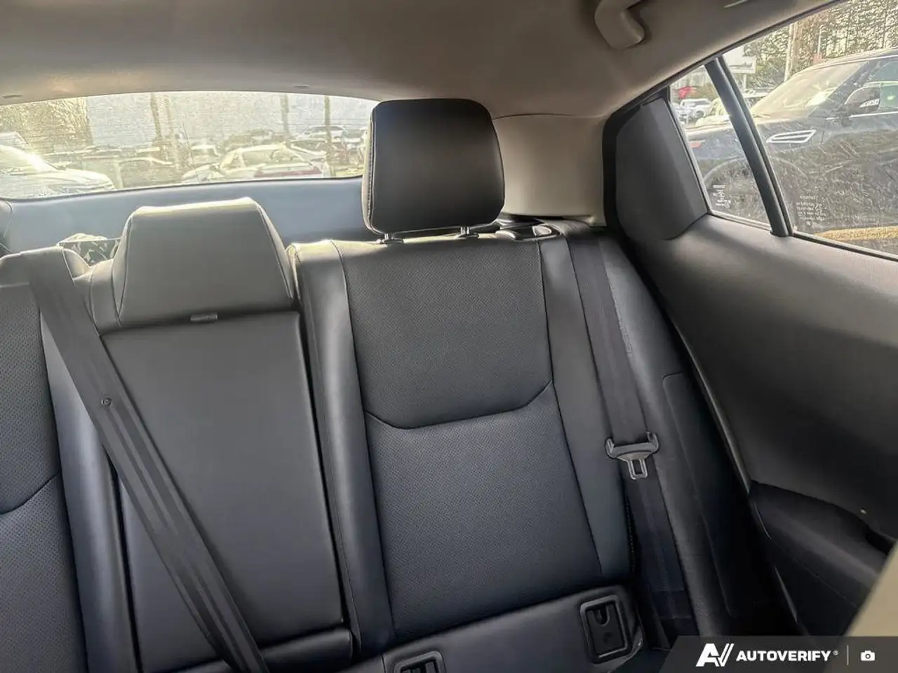 Toyota Prius снимка Toyota Prius