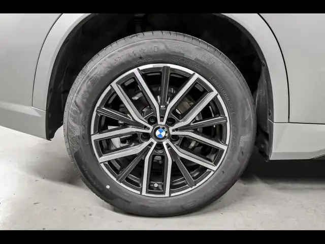 BMW X1 view 8