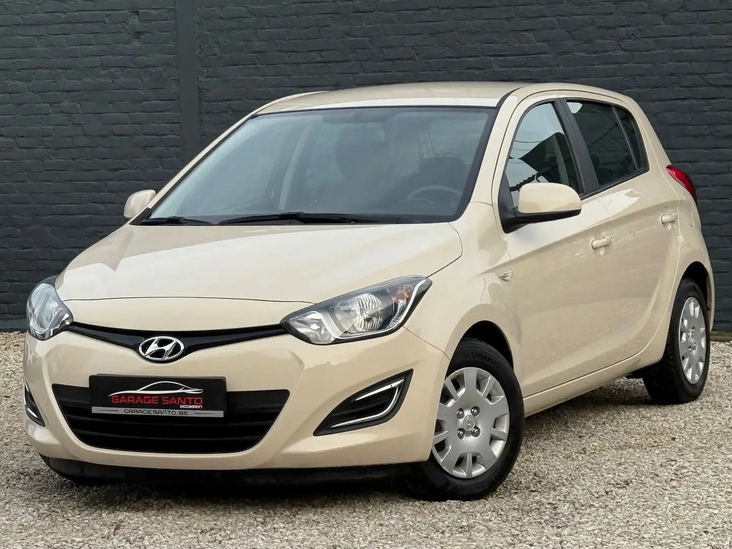 Hyundai i20 i20 1.2i Move 5P A.c / Garantie 12 mois / Beige - 1