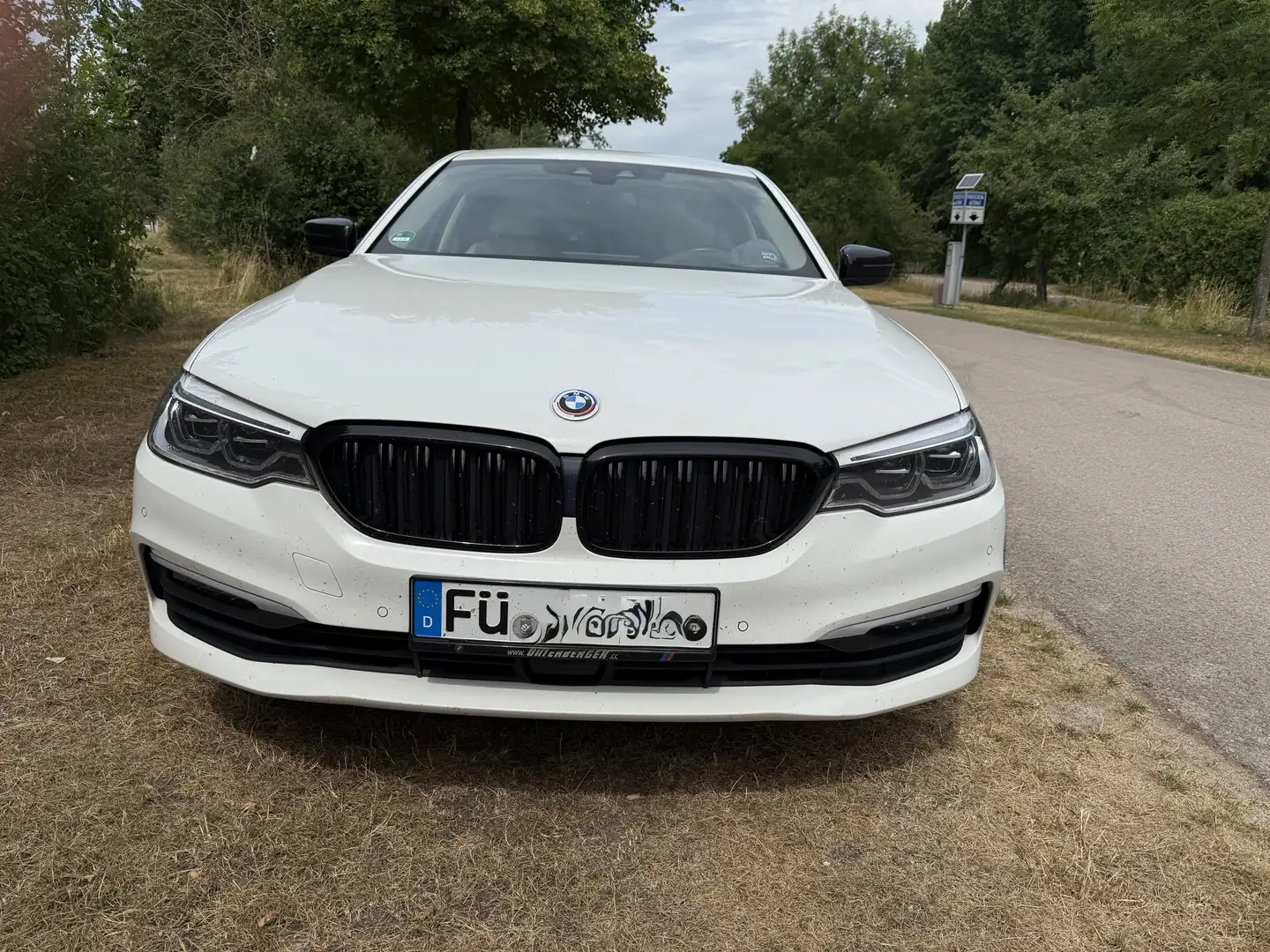 BMW 520 520d Touring Aut. - HUD, Adapt. LED, AHK, ACC, uvm - 1