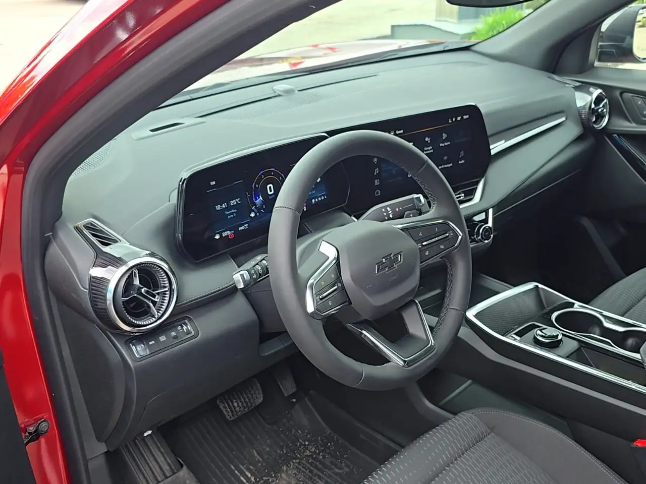 Chevrolet Equinox снимка Chevrolet Equinox
