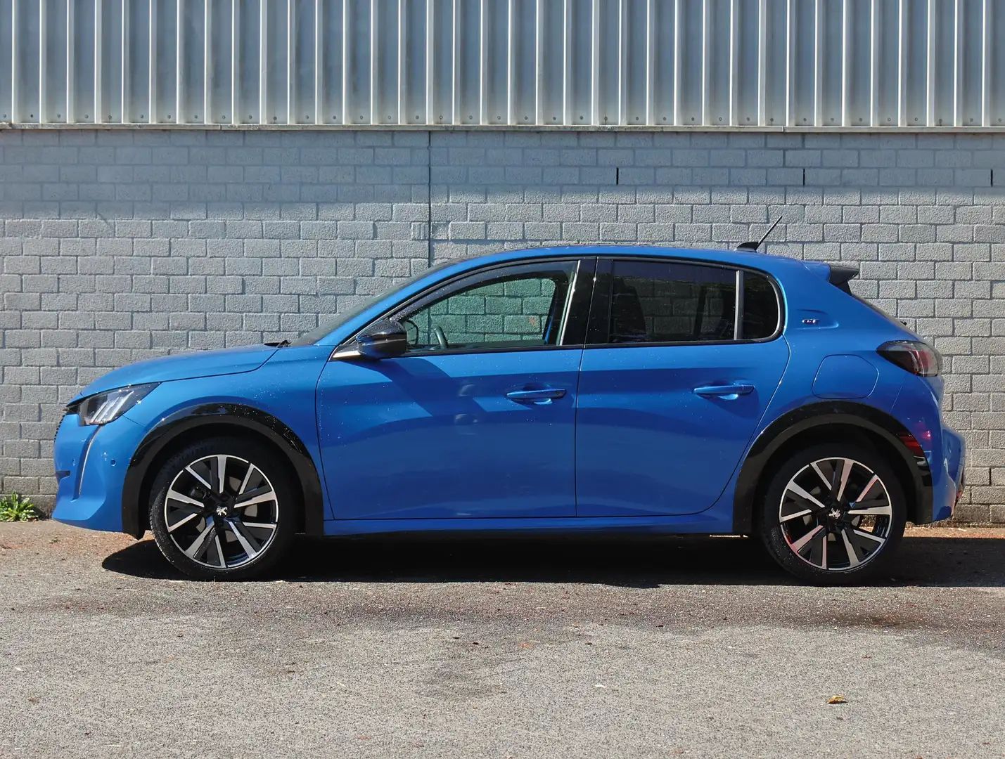 Peugeot 208 101 PK GT | Panoramadak | Camera | 17"velgen | App Blauw - 2