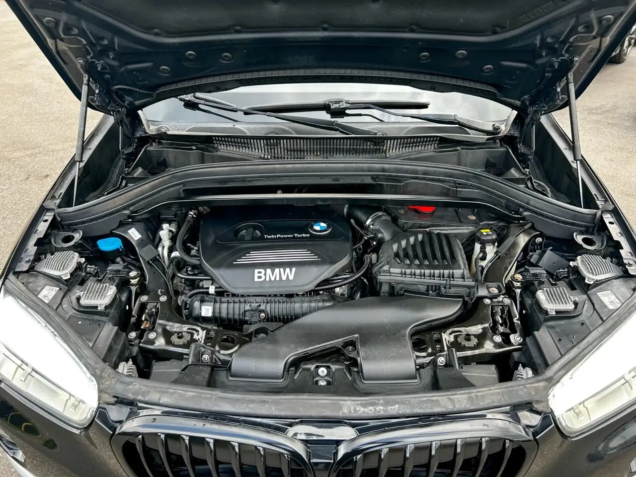 BMW X1 photo BMW X1