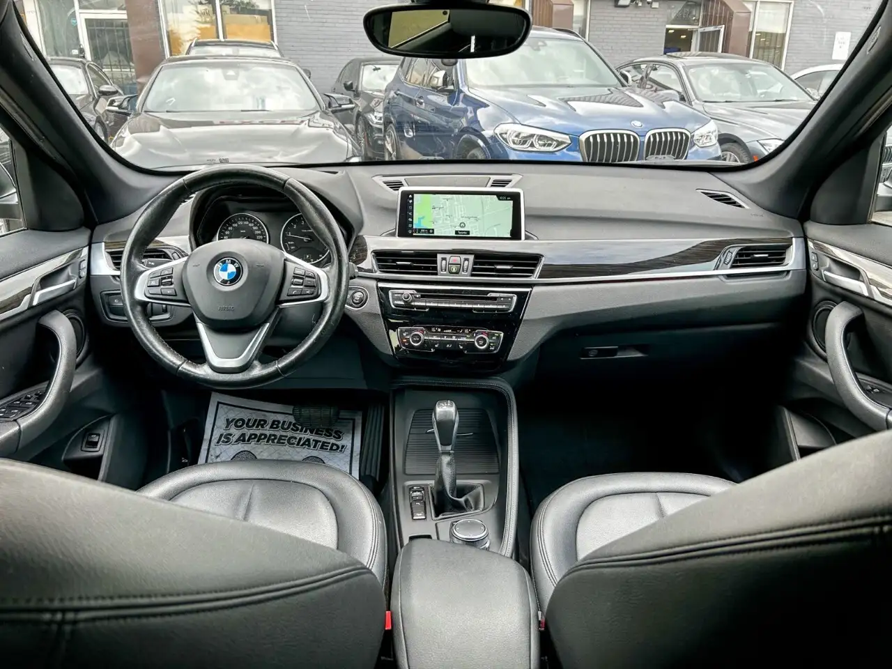 BMW X1 photo BMW X1