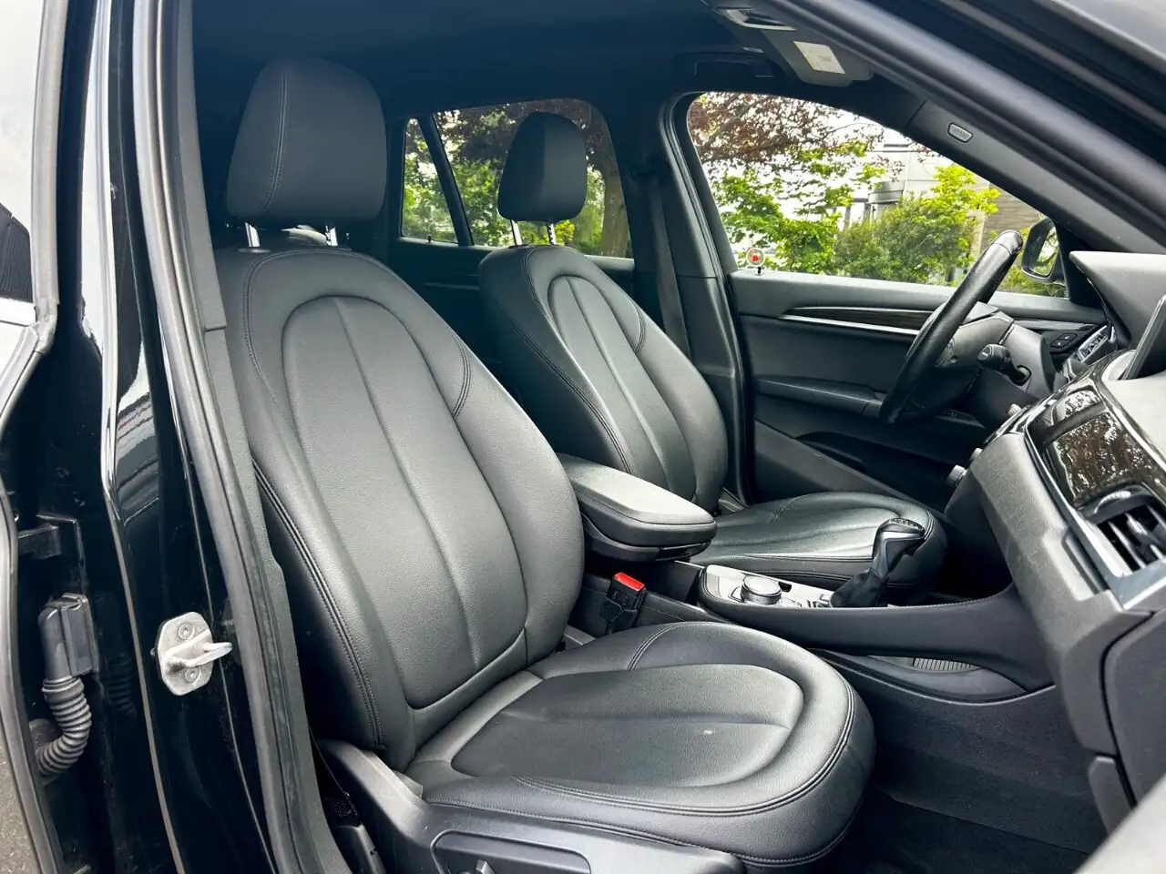 BMW X1 photo BMW X1
