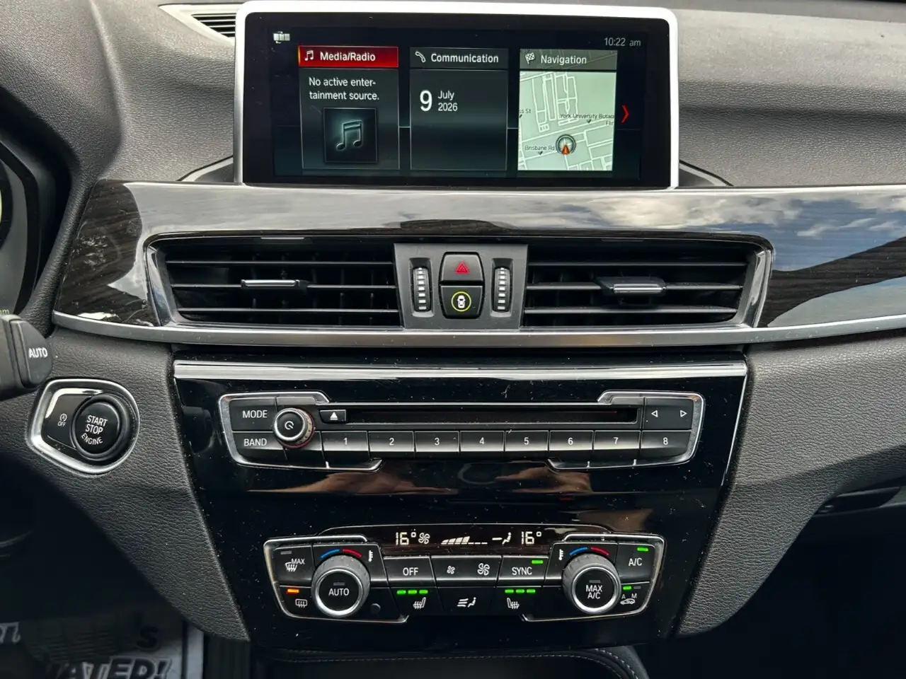 BMW X1 photo BMW X1