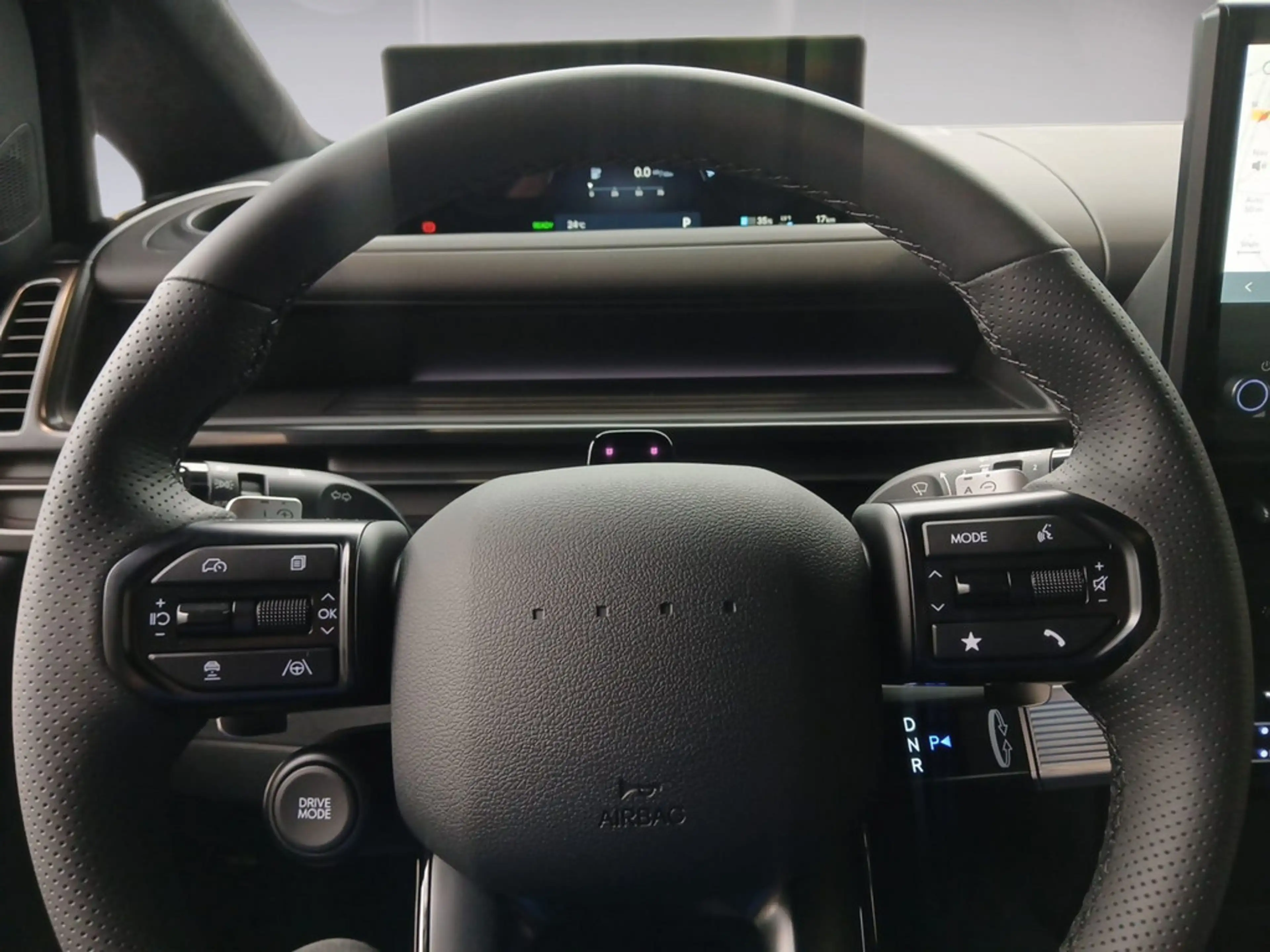 Hyundai STARIA Caligraphy Elektro 84Wh 7 Sitzer — photo 9