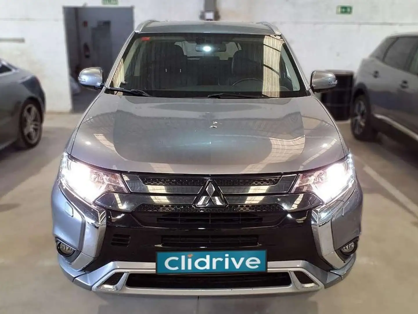 Mitsubishi Outlander 2.4 PHEV Motion Auto 4WD Gris - 2