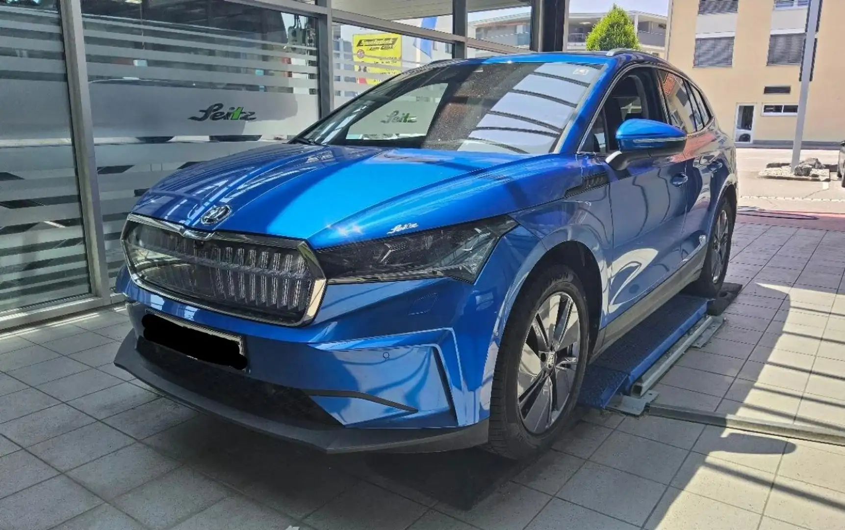 Skoda Enyaq 80 Suite *AHK*HEAD-UP*PANO*MATRIX* Blau - 2