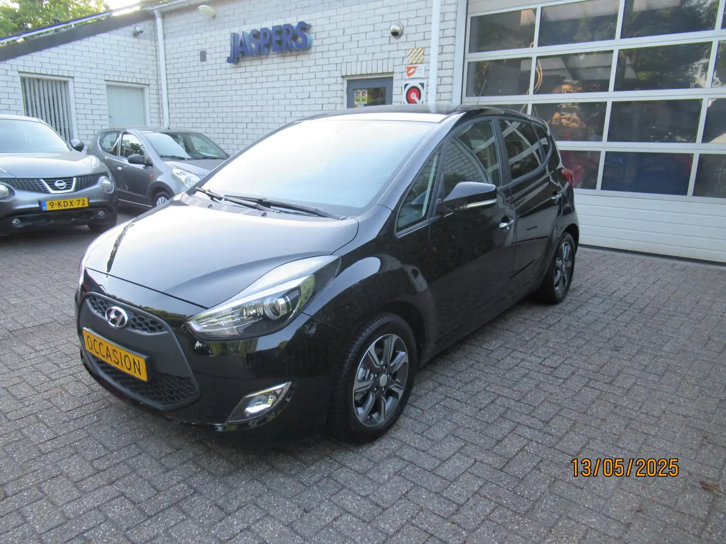 Hyundai iX20 1.6i Go! Schwarz - 1