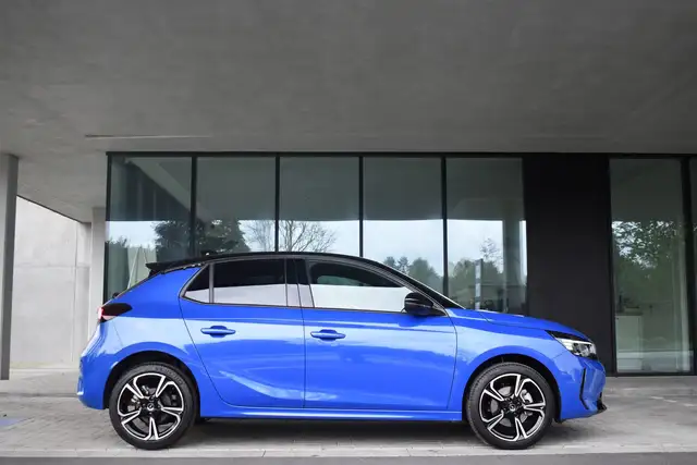 Opel Corsa view 3