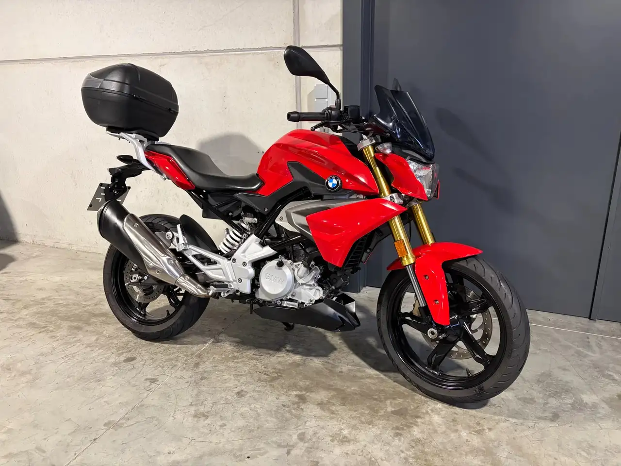BMW G 310 R