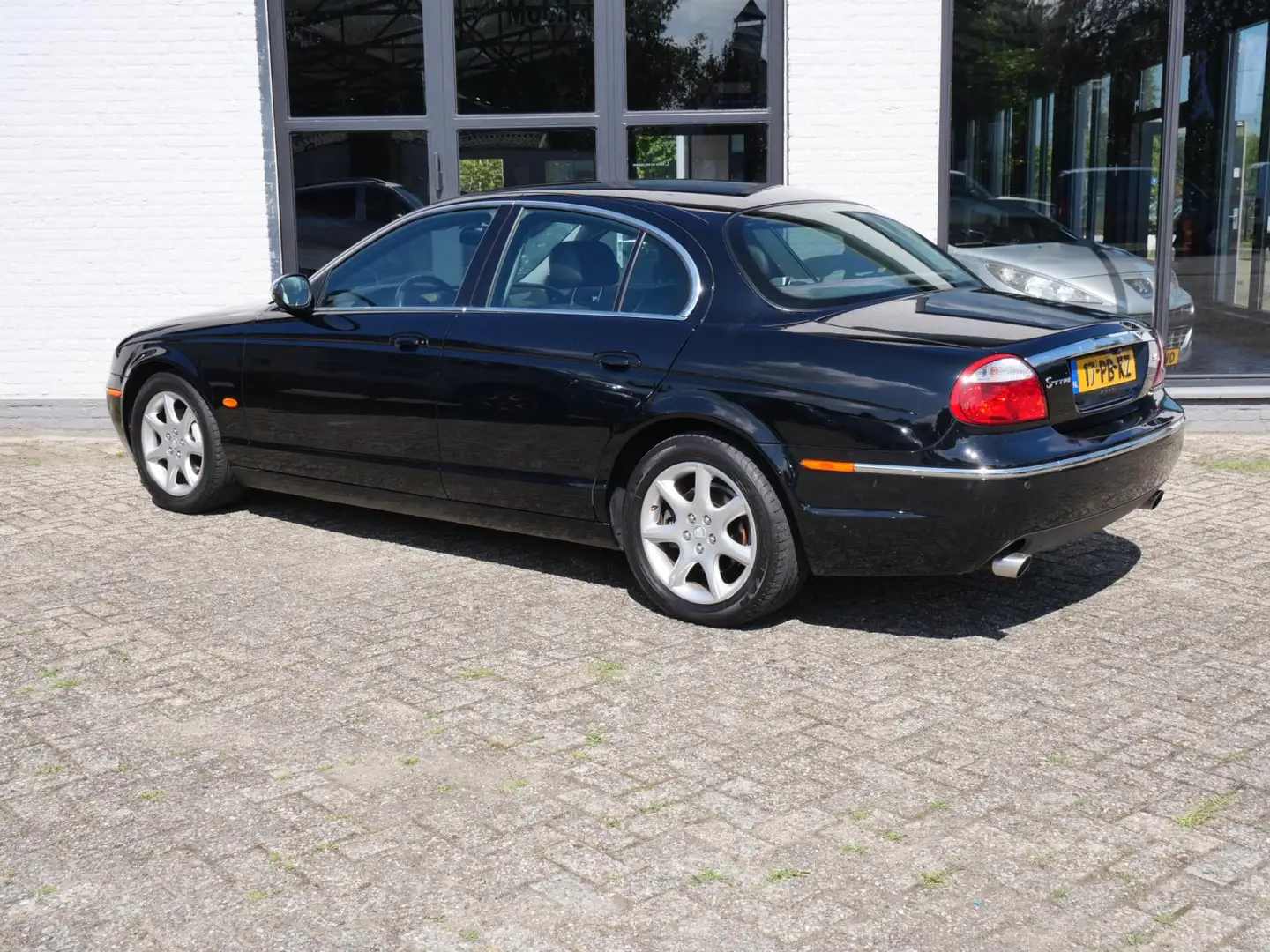 Jaguar S-Type 3.0 V6 Executive 141.000km !!! Ecc Navi Xenon Orig Noir - 2