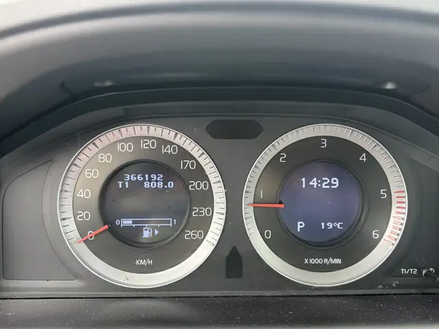Volvo XC60 view 13