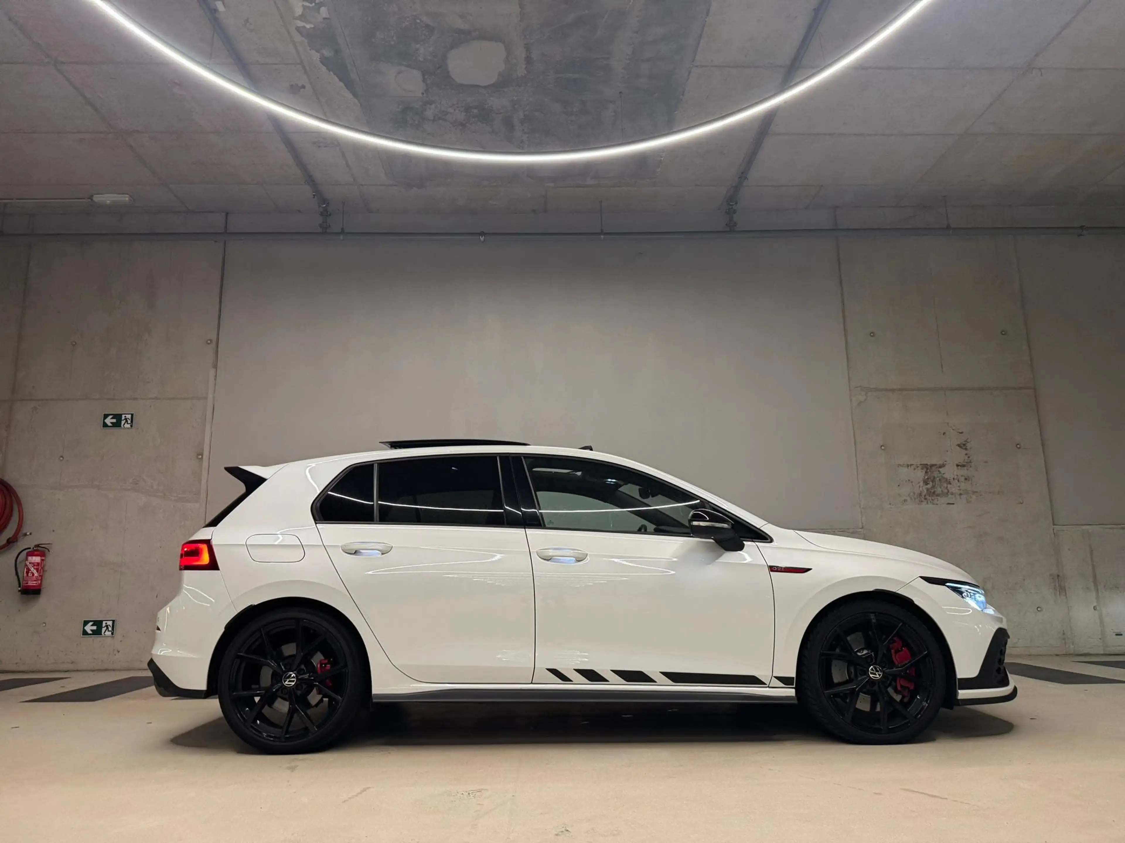Volkswagen Golf GTI Golf 2.0 TSI GTI Clubsport OPF DSG — photo 6