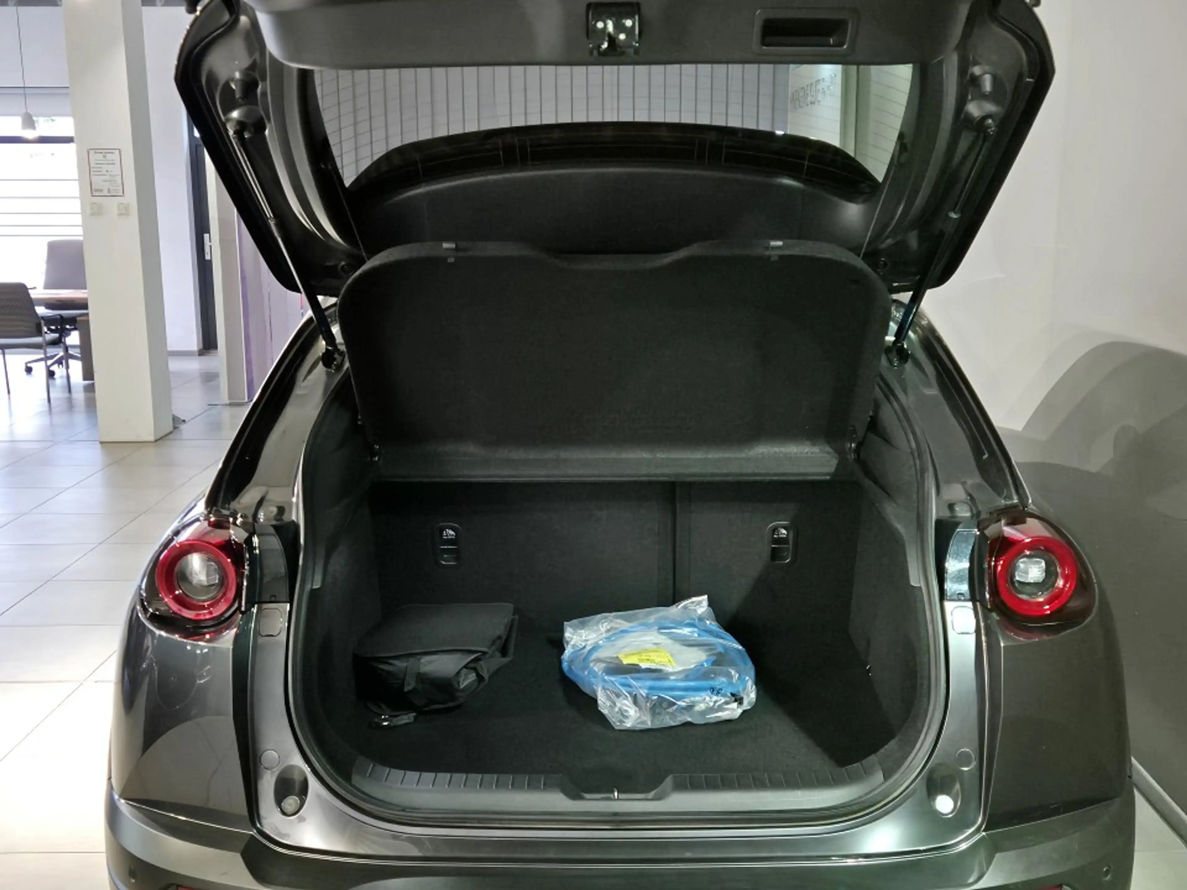 Mazda MX-30 Advantage EV 145PS/100% elektrisch/Navi/Head-Up — photo 5