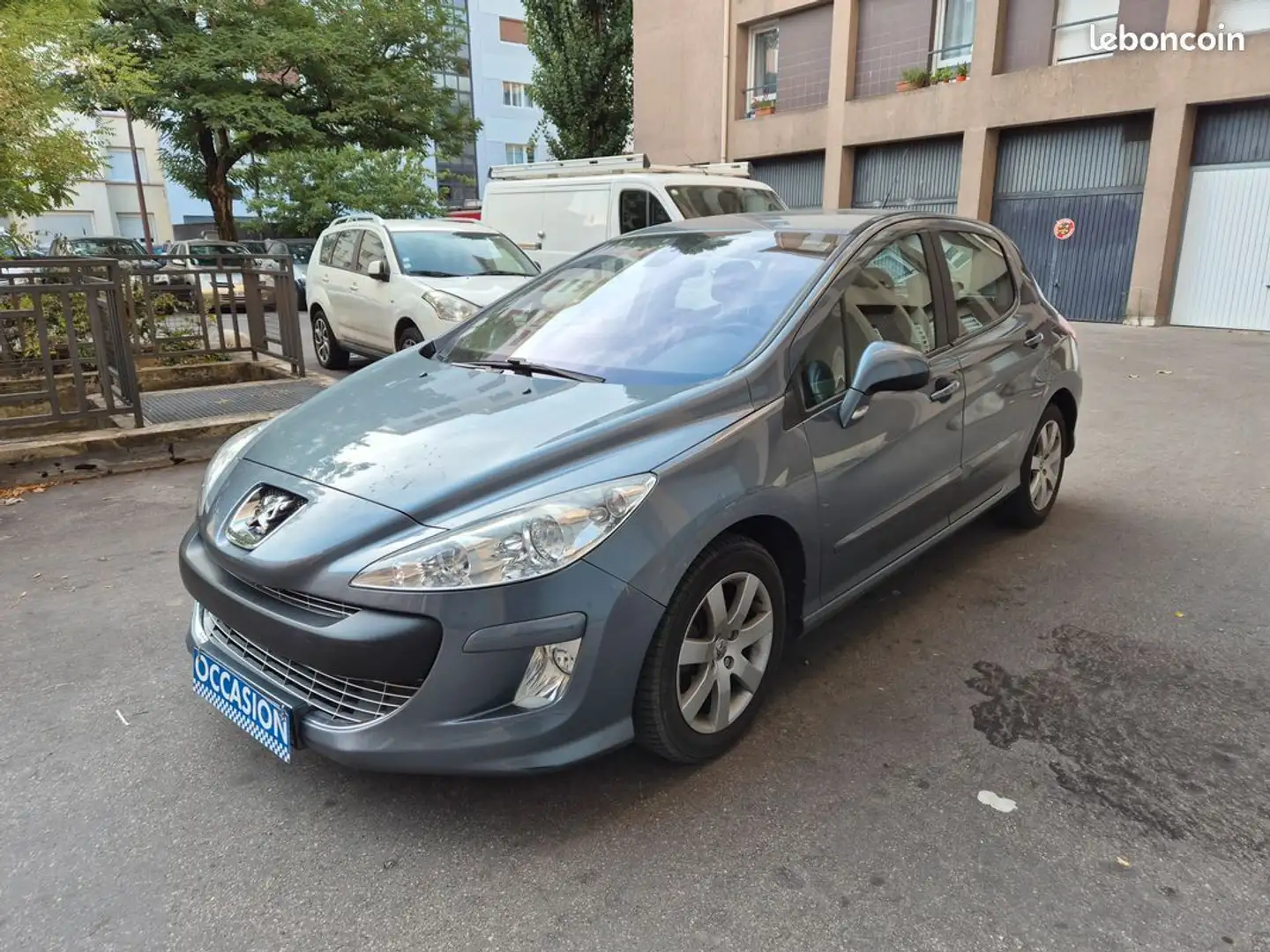Peugeot 308 1.6 HDi110 ch Pack confort BMP6 5p Gris - 1