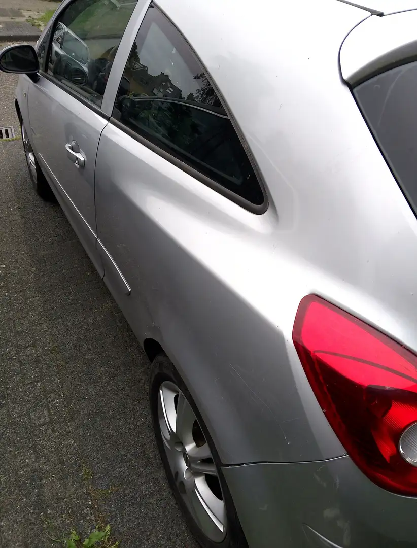 Opel Corsa Corsa 1.2-16V Enjoy Grijs - 2