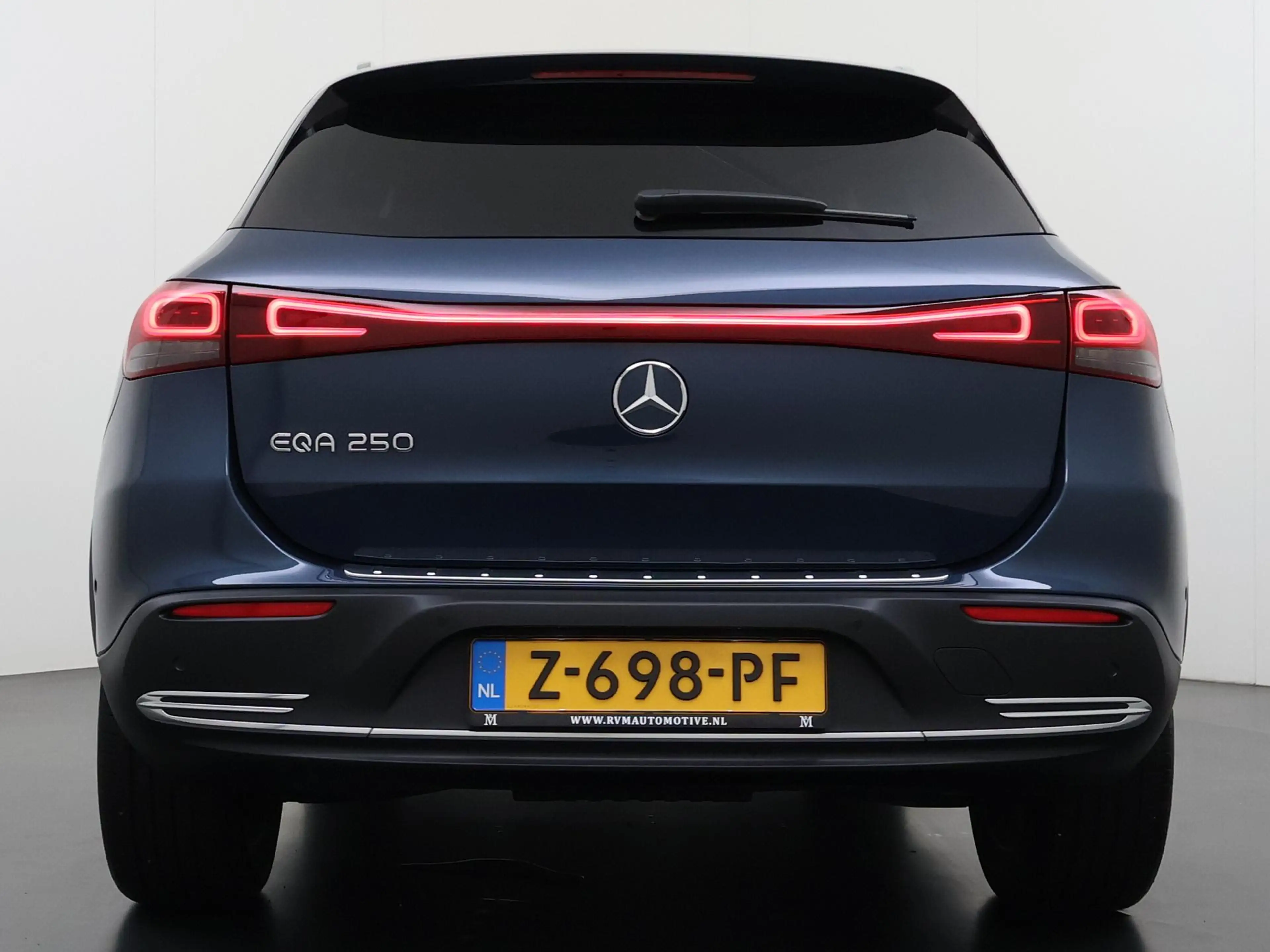 Mercedes-Benz EQA 250 Business Solution AMG 67 kWh ANDROID AUTO/APPLE CA — photo 7