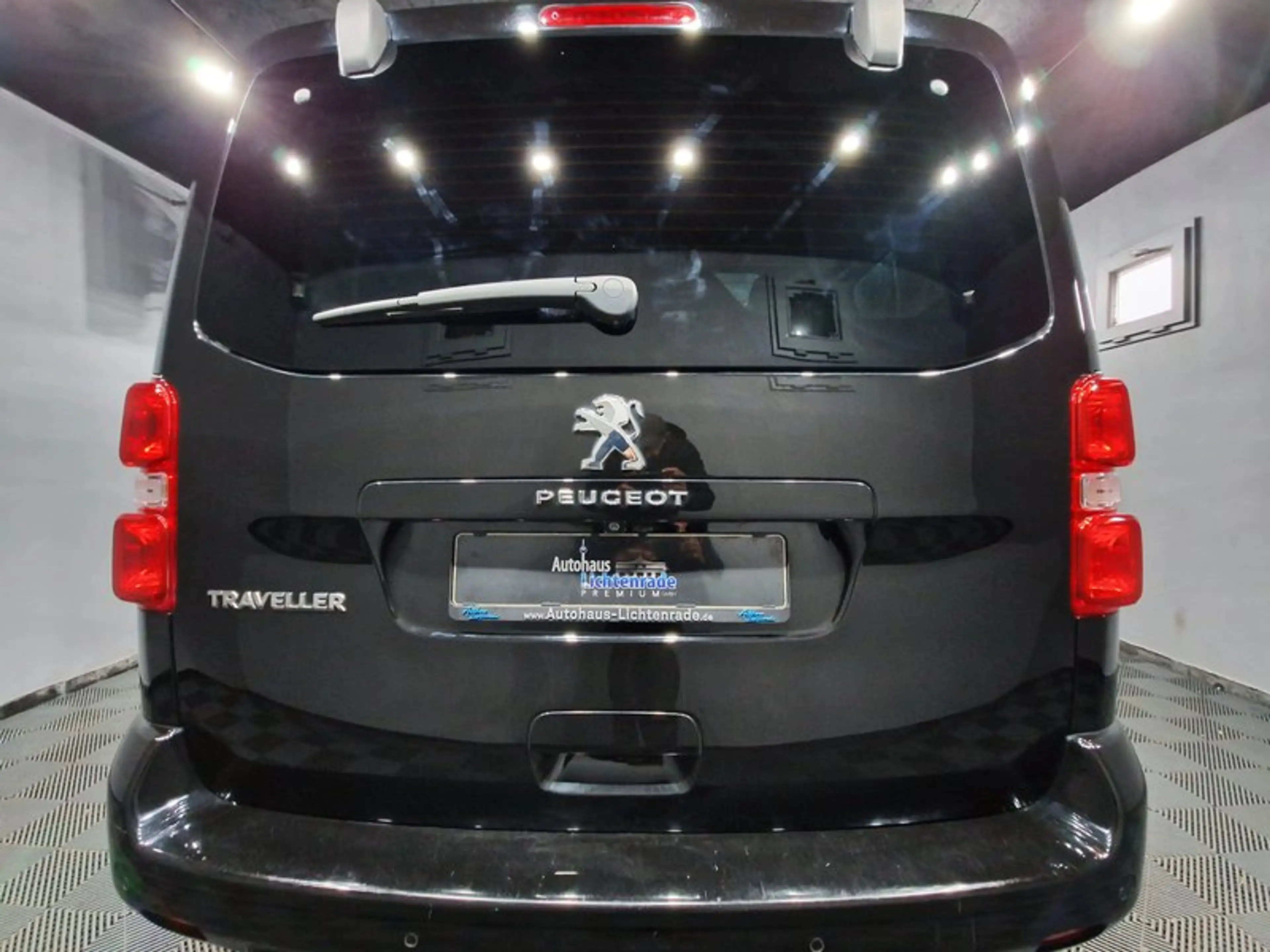 Peugeot Traveller Allure L2 |AUTOM|8 SITZER|LEDER|PANO|LED — photo 7