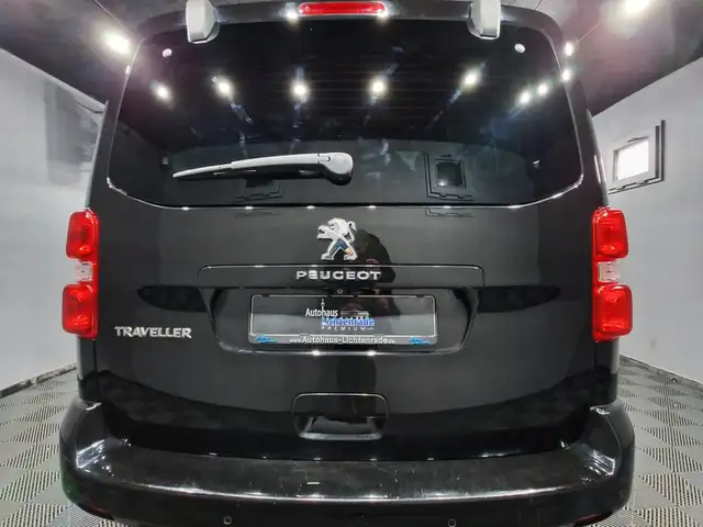 Peugeot Traveller view 7
