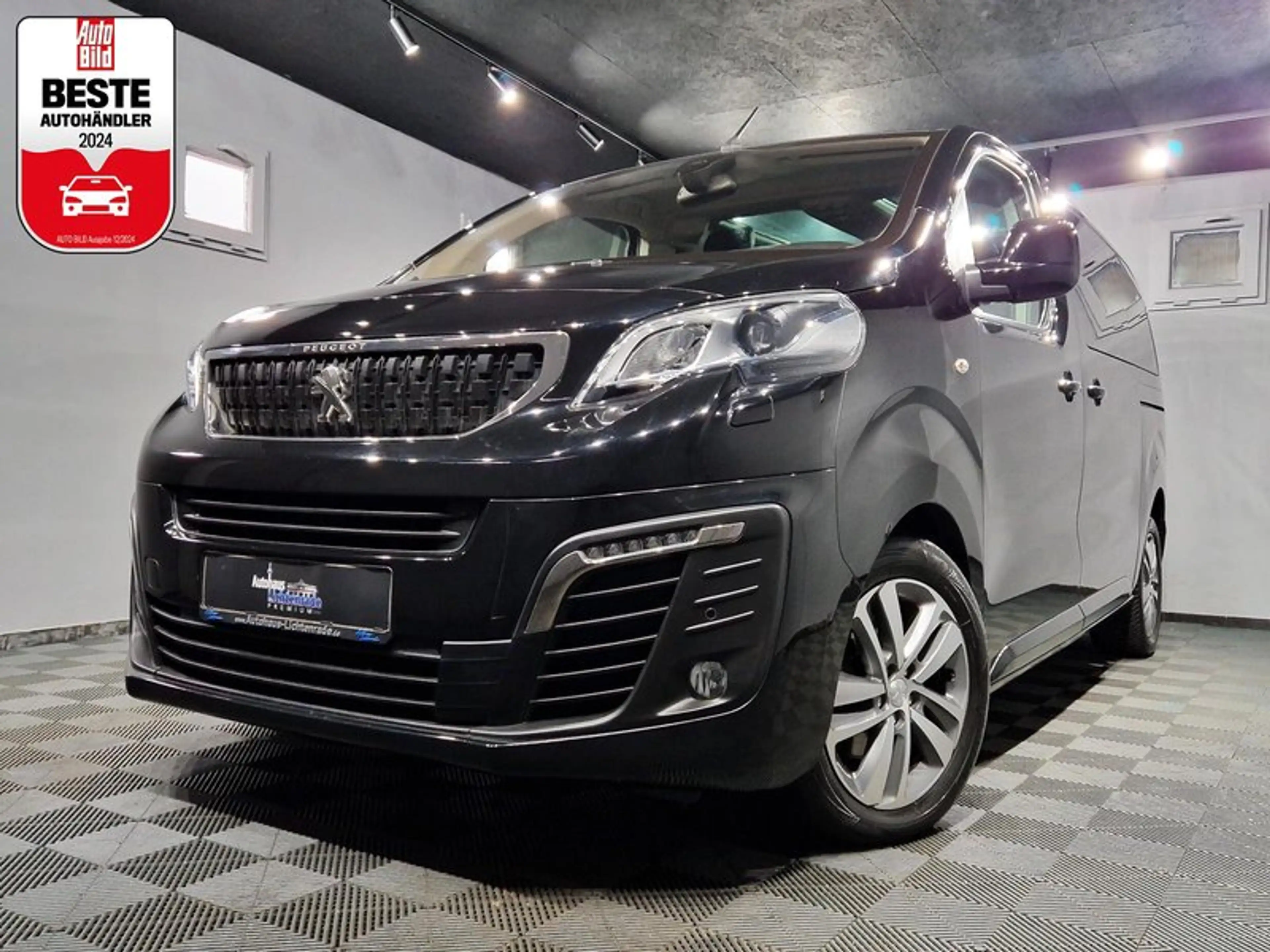 Peugeot Traveller Allure L2 |AUTOM|8 SITZER|LEDER|PANO|LED