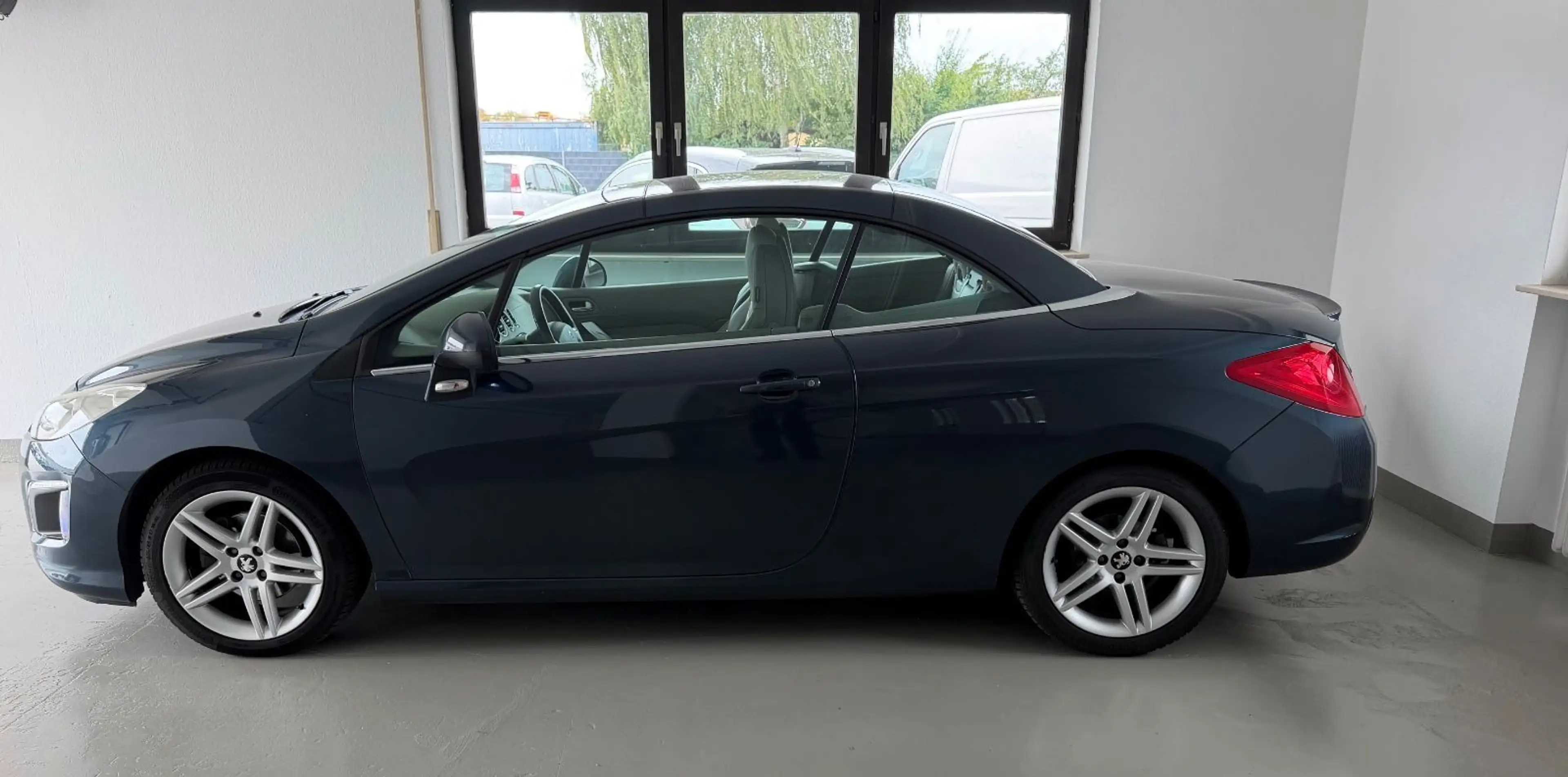 Peugeot 308 CC Cabrio-Coupe Active Sport Leder Klima PDC — photo 10