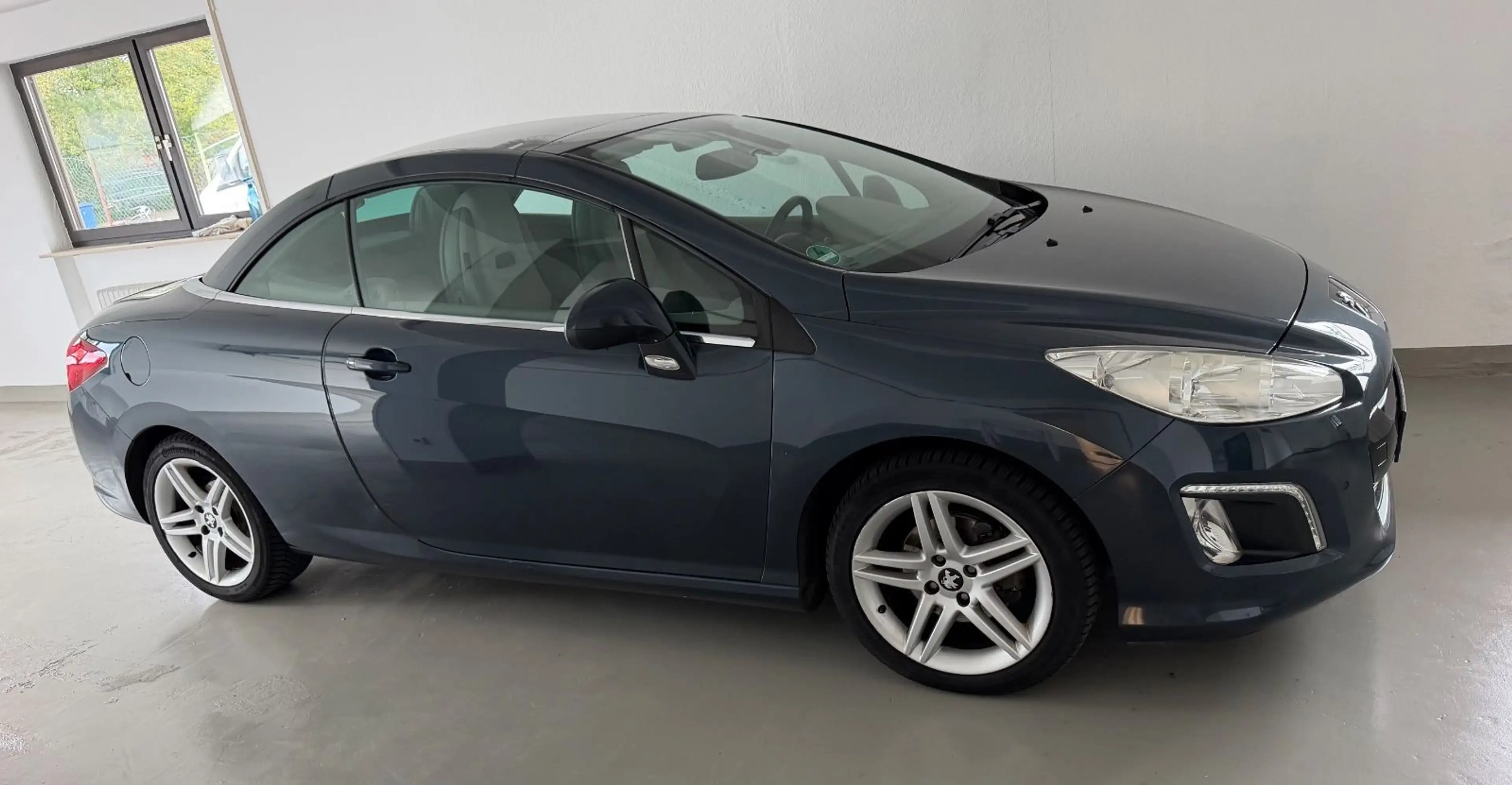 Peugeot 308 CC Cabrio-Coupe Active Sport Leder Klima PDC — photo 12