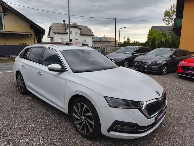 Skoda Octavia view 8