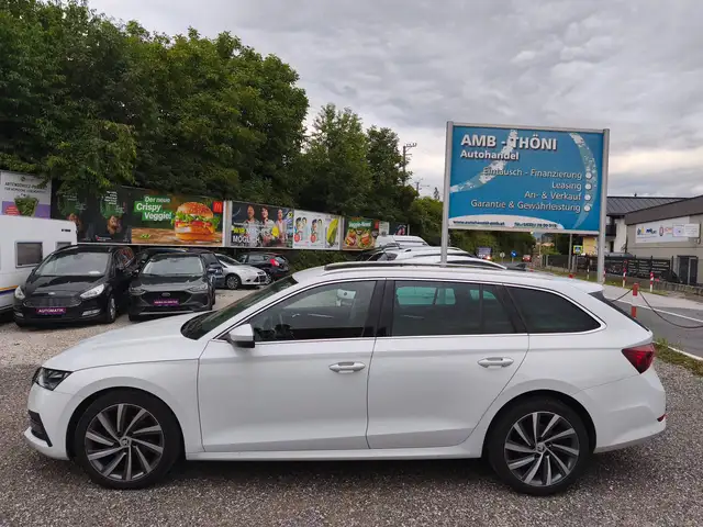 Skoda Octavia view 4