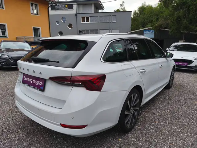 Skoda Octavia view 6
