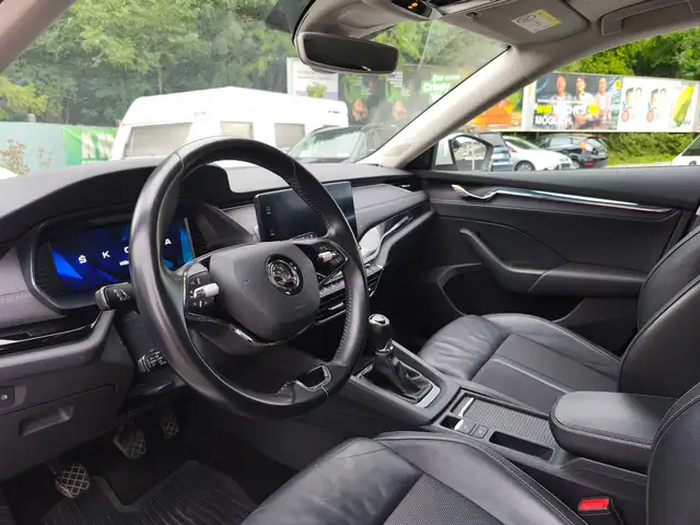 Skoda Octavia view 16