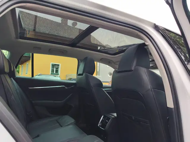 Skoda Octavia view 20