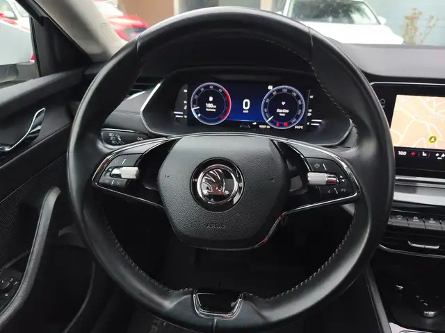 Skoda Octavia view 25