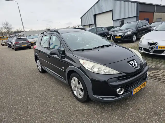 Peugeot 207 view 2