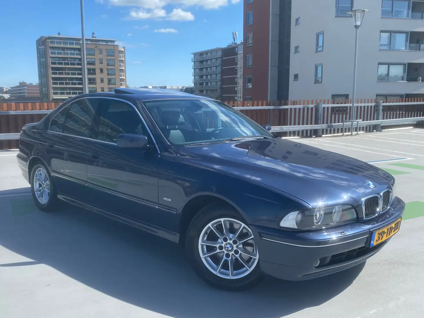 BMW 540 540i Blauw - 1