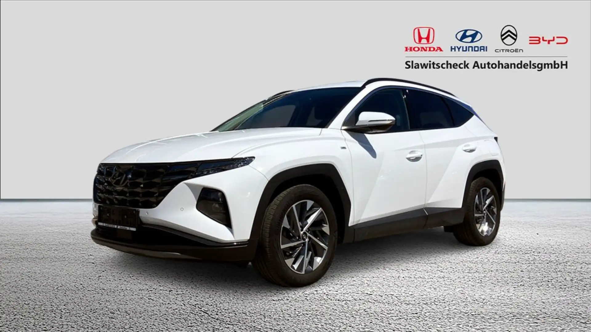 Hyundai TUCSON NX4 Trend Line 1,6 CRDi 2WD 48V DCT Weiß - 1
