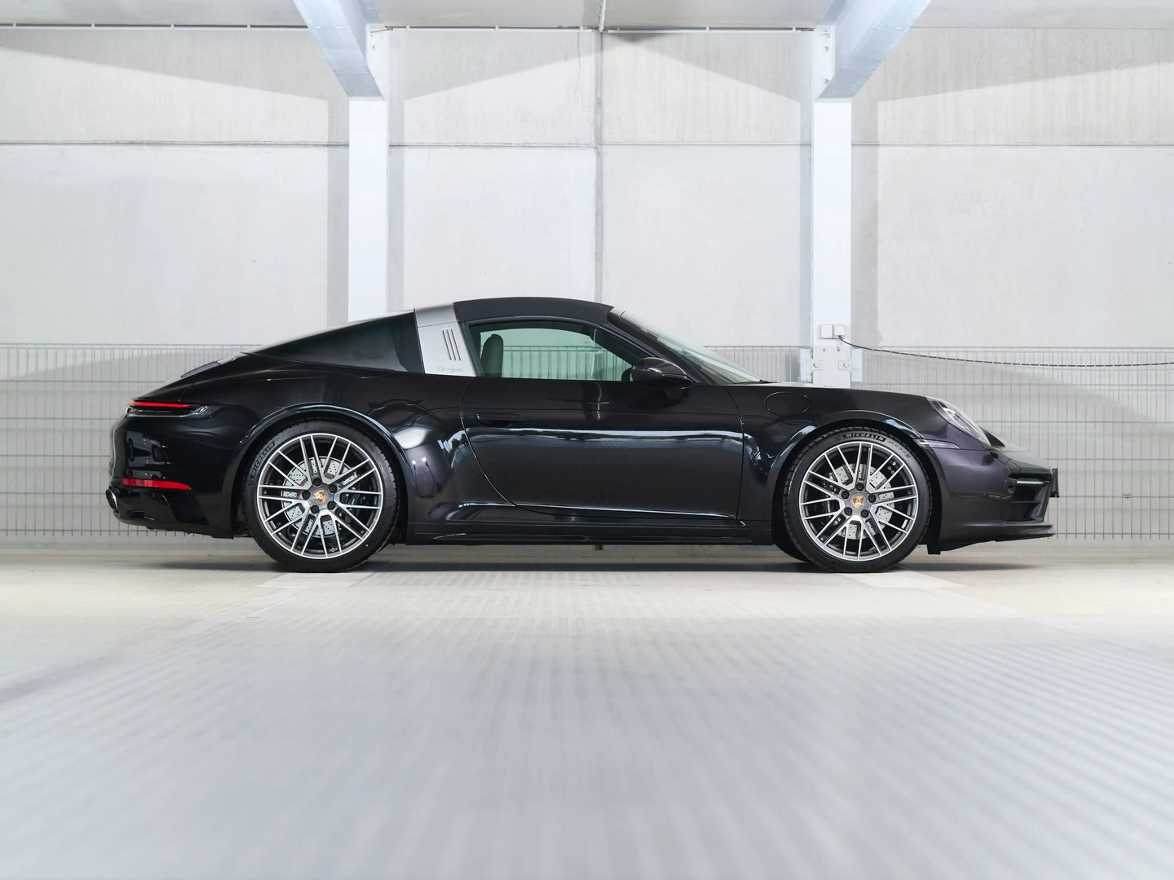 Porsche 911 Targa 4S — photo 3