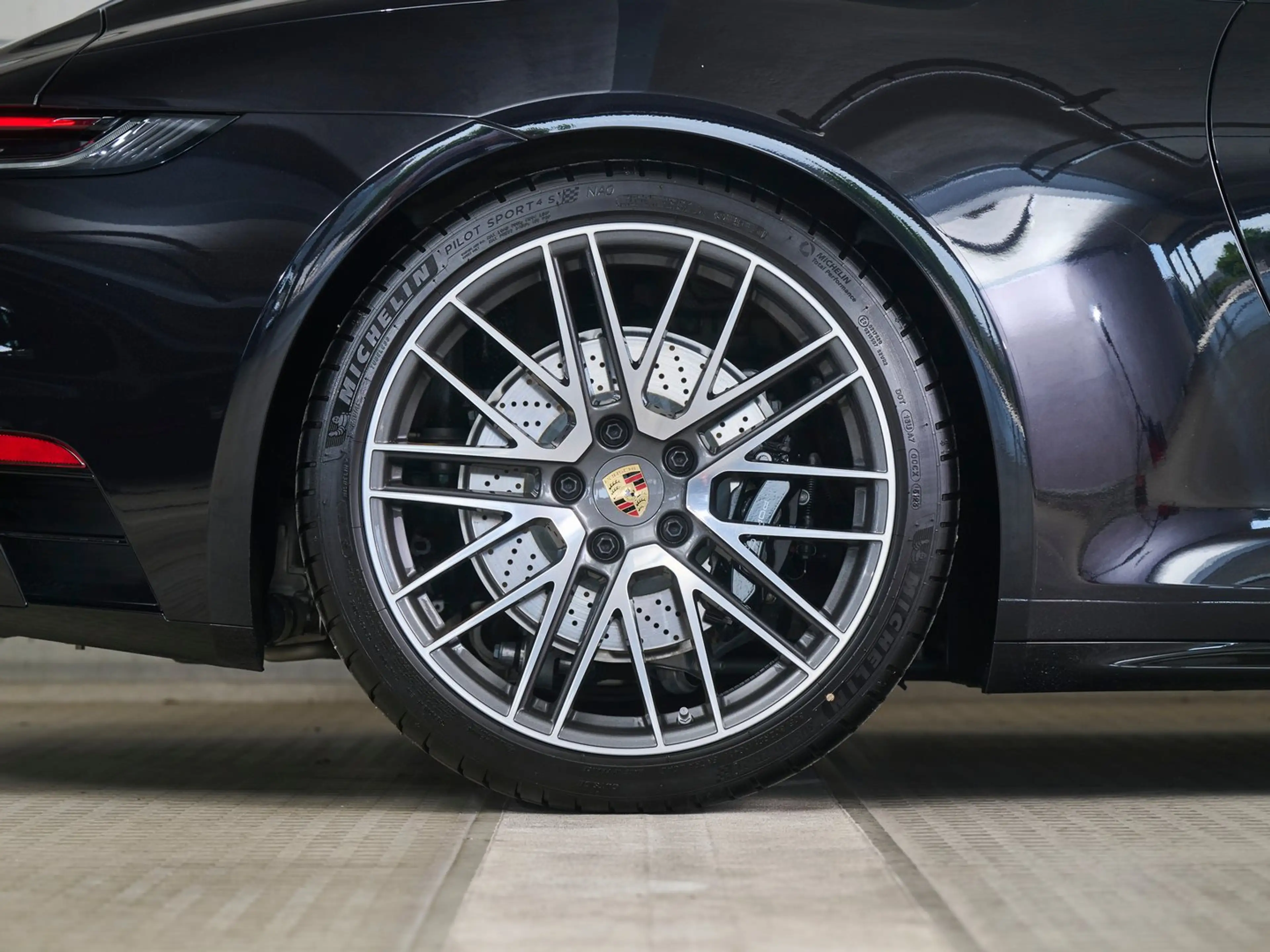 Porsche 911 Targa 4S — photo 8