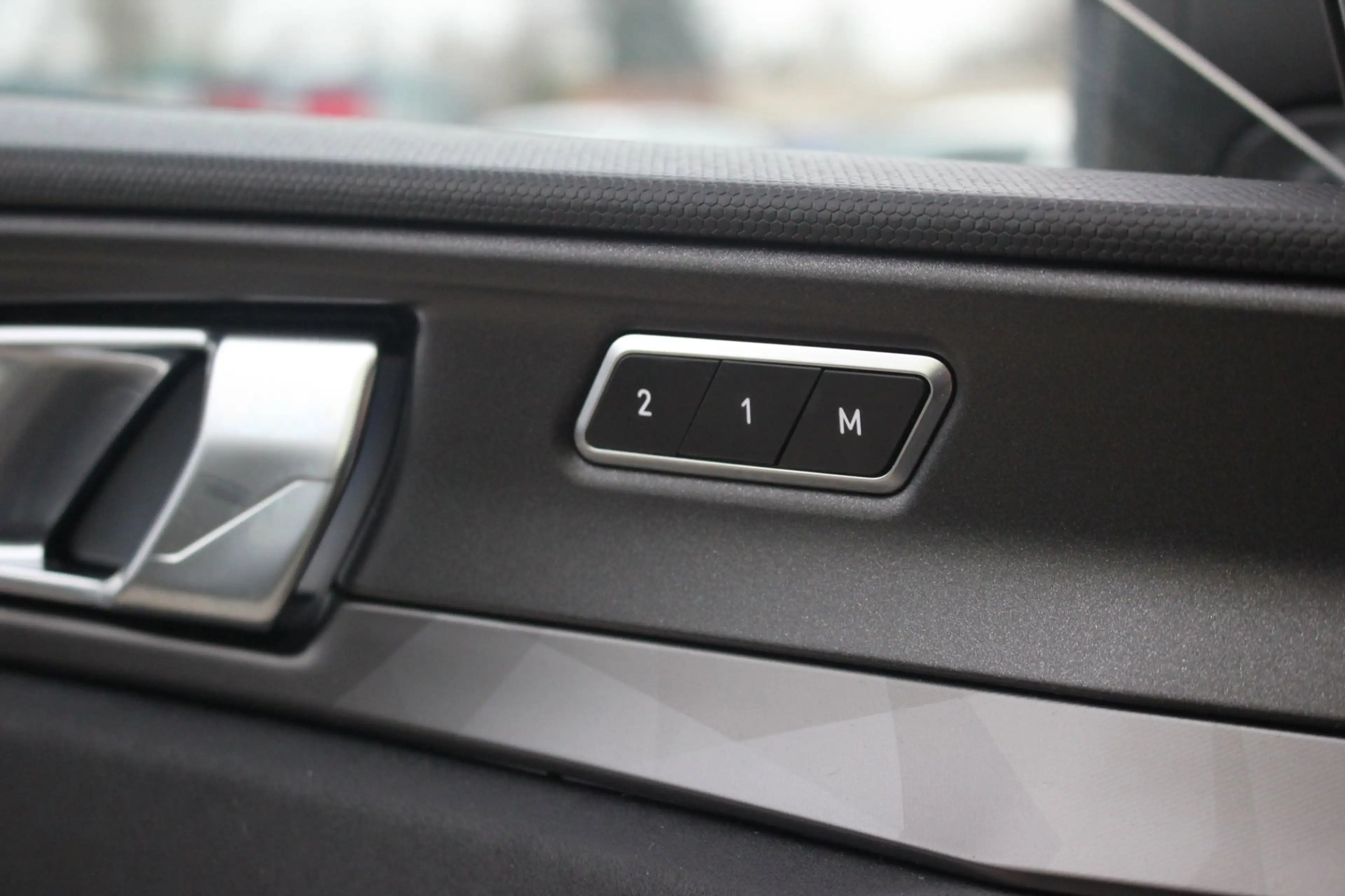Lynk & Co 01 1.5 PHEV Plug-in hybrid | NAP | Donkere Hemelbekle — photo 13