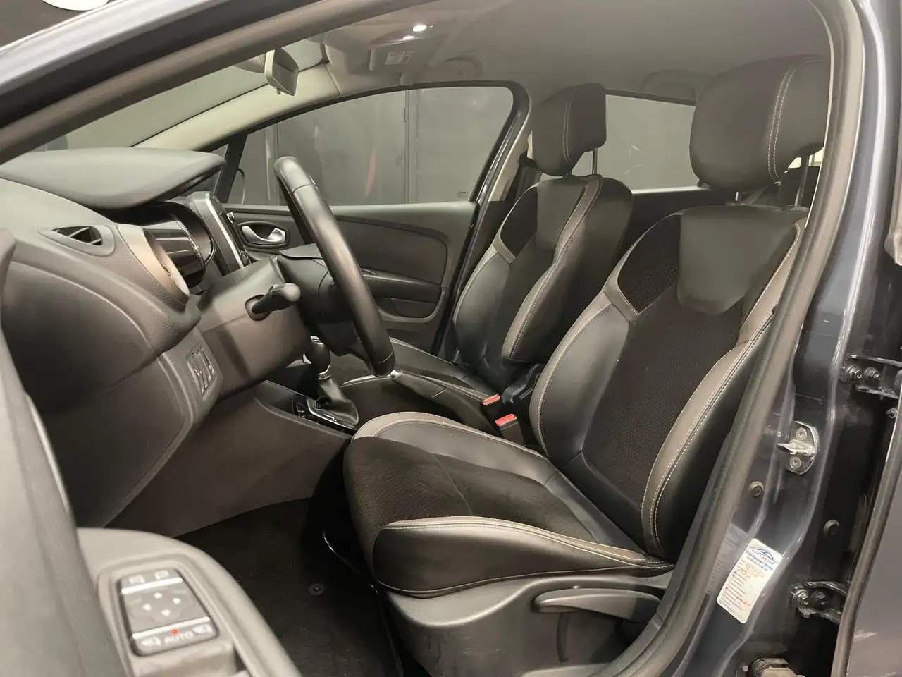 Renault Clio Clio Grandtour — photo 42