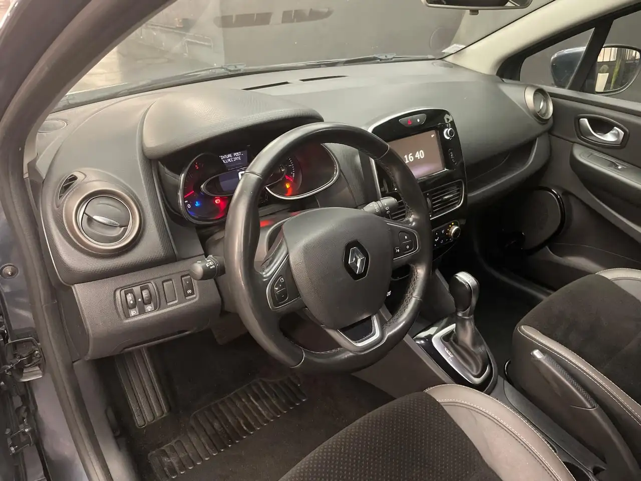 Renault Clio Clio Grandtour — photo 50