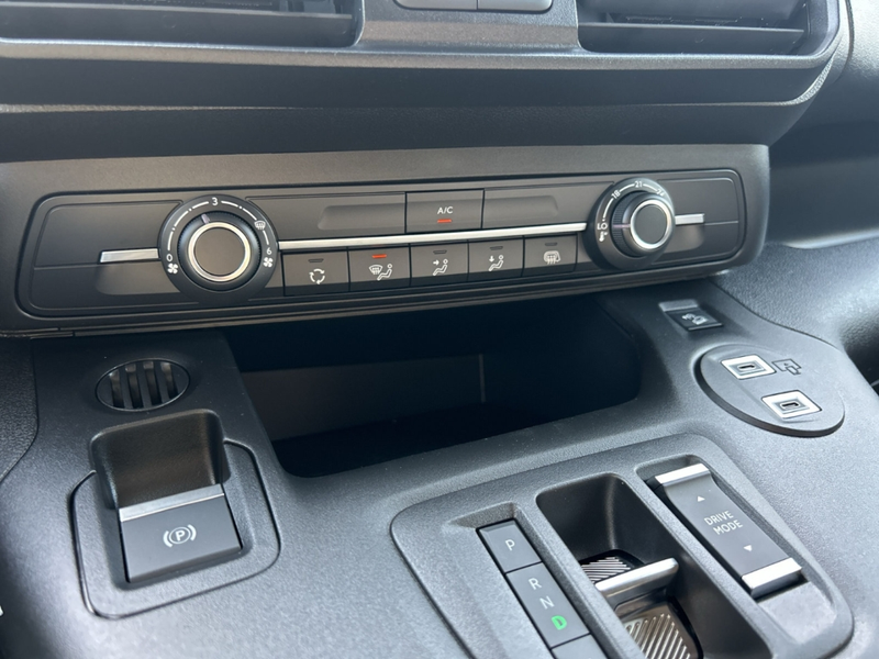 Peugeot Partner L1+ BlueHDi 130 EAT8 — photo 10