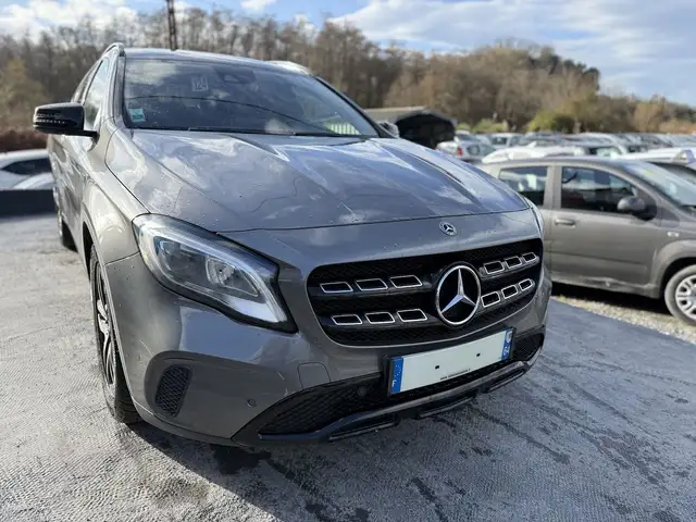 Mercedes-Benz GLA 200 200 156CH INTUITION 7G-DCT EURO6D-T