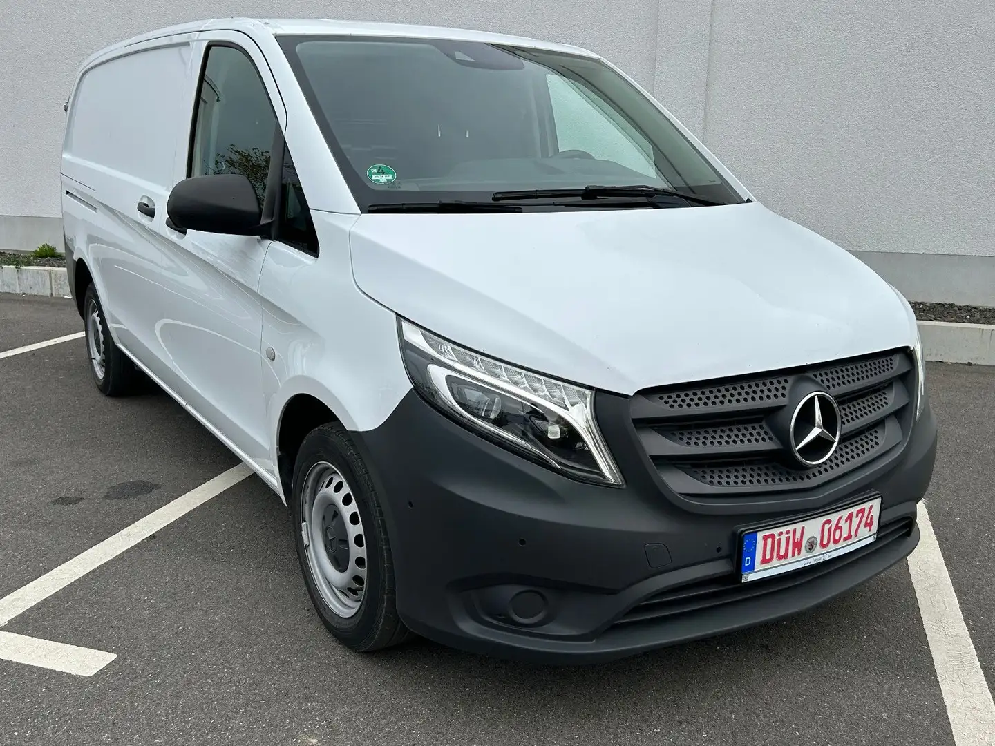 Mercedes-Benz Vito Kasten 114 CDI RWD lang *LED*Standheizung* Weiß - 1