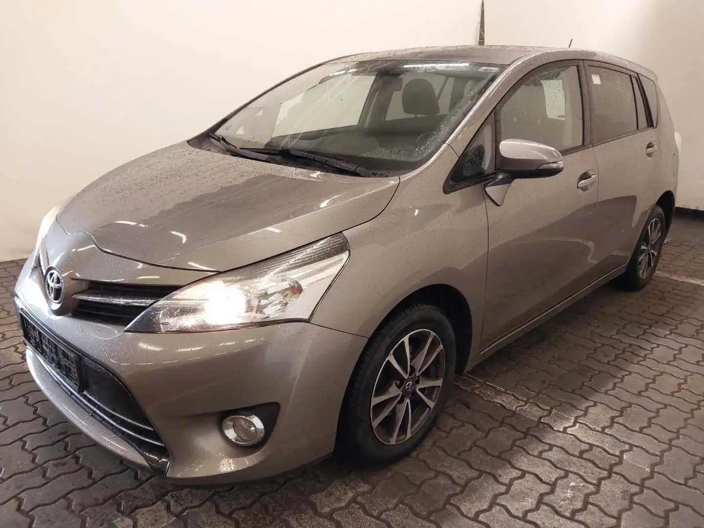 Toyota Verso Comfort *NAVI*KAMERA*SHZ*ALLWETTERREIFEN* Gris - 1