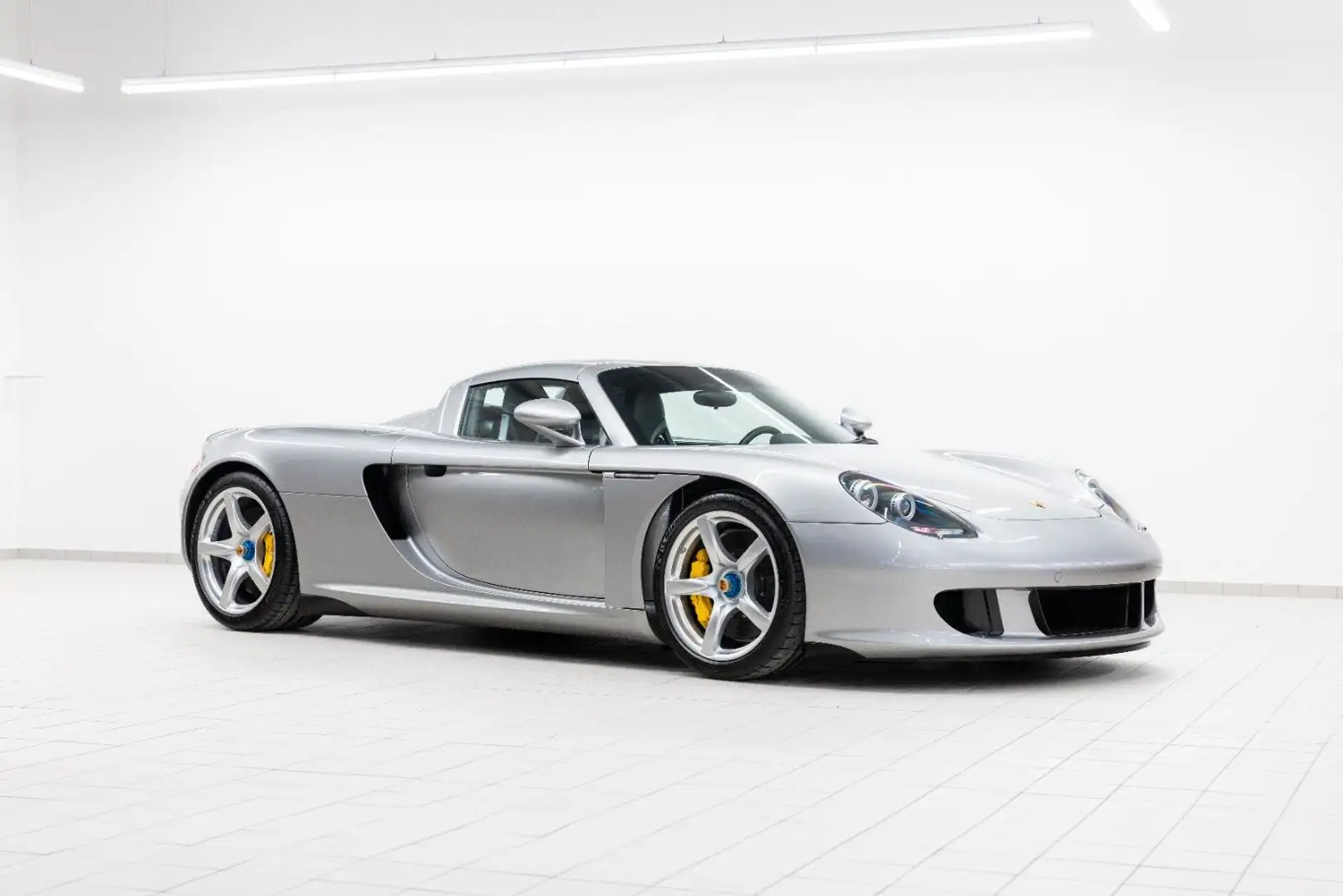 Porsche Carrera GT - 1. Hand Silber - 2