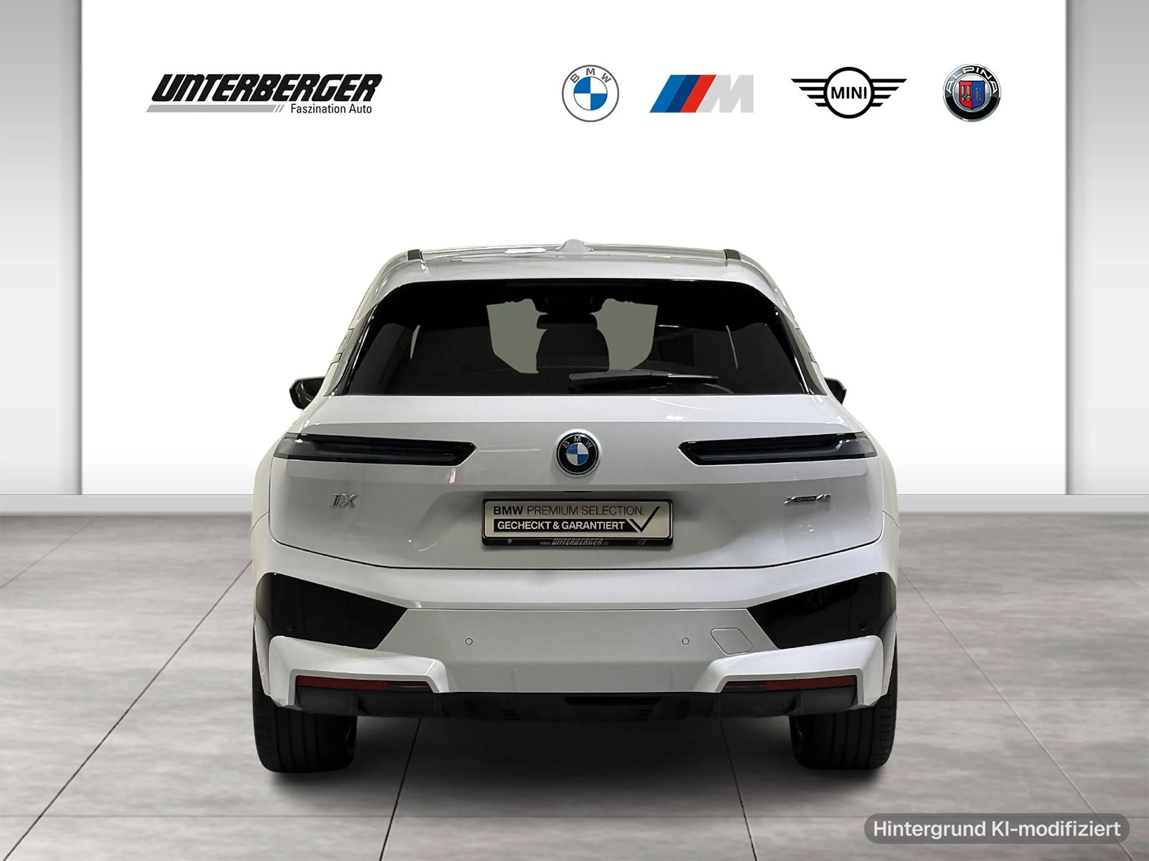 BMW iX xDrive40 Sportpaket AHK ACC 360 HUD HK Laser — photo 5